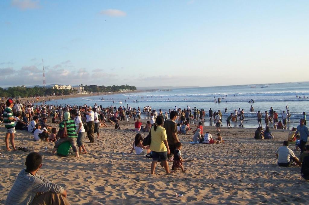 Asher Bali Transit Kuta  Ngoại thất bức ảnh